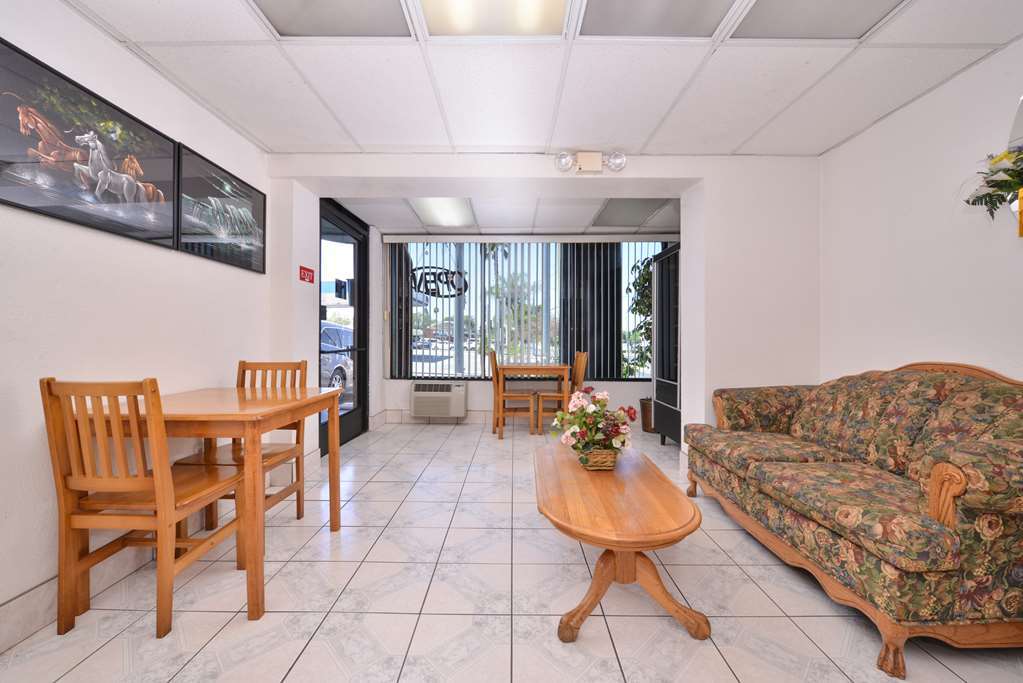 Americas Best Value Inn Corona Interior foto