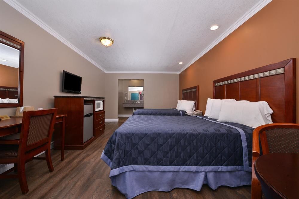 Americas Best Value Inn Corona Exterior foto